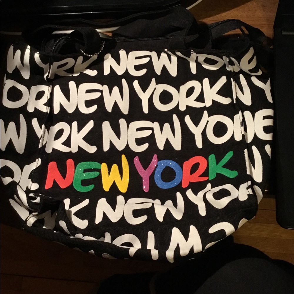 Cary on bag